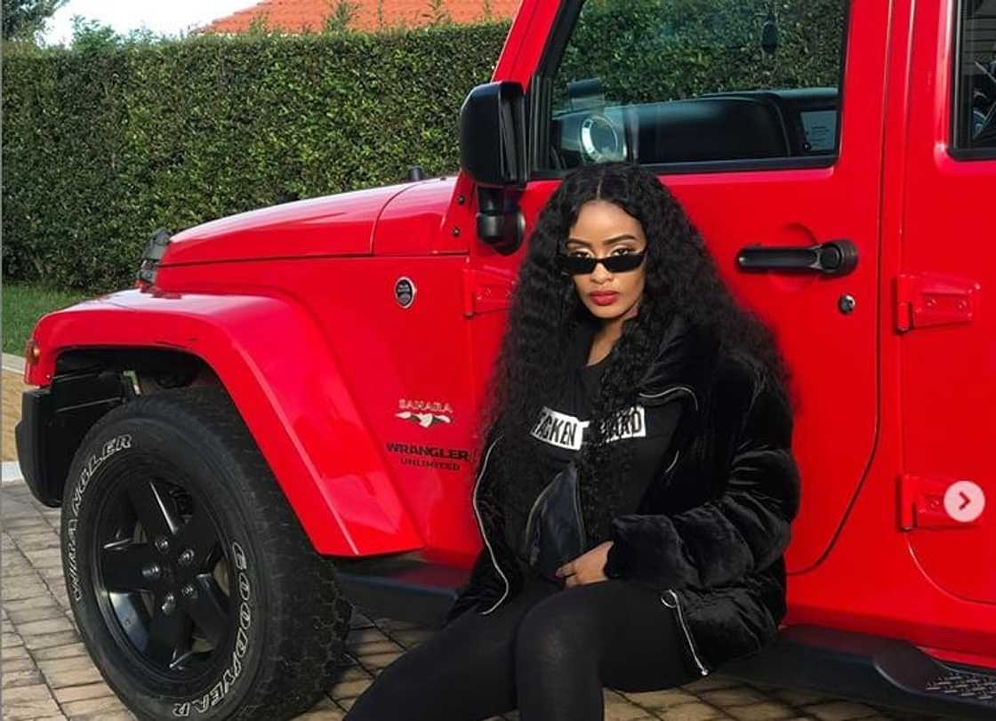 Thobeka Majozi’s fire snap has peeps changing their wallpapers Thobeka Majozi’s fire snap has peeps changing their wallpapers