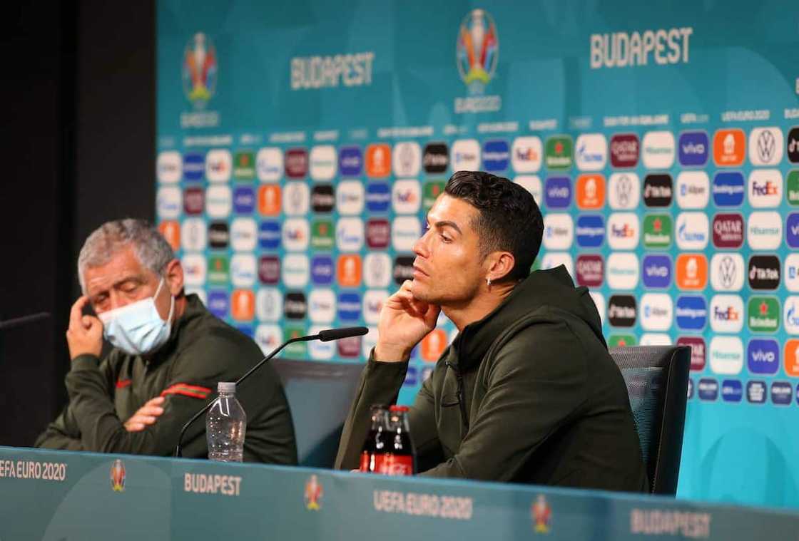 Cristiano Ronaldo, Coca-Cola, EURO, football, soccer Cristiano Ronaldo, Coca-Cola, EURO, football, soccer