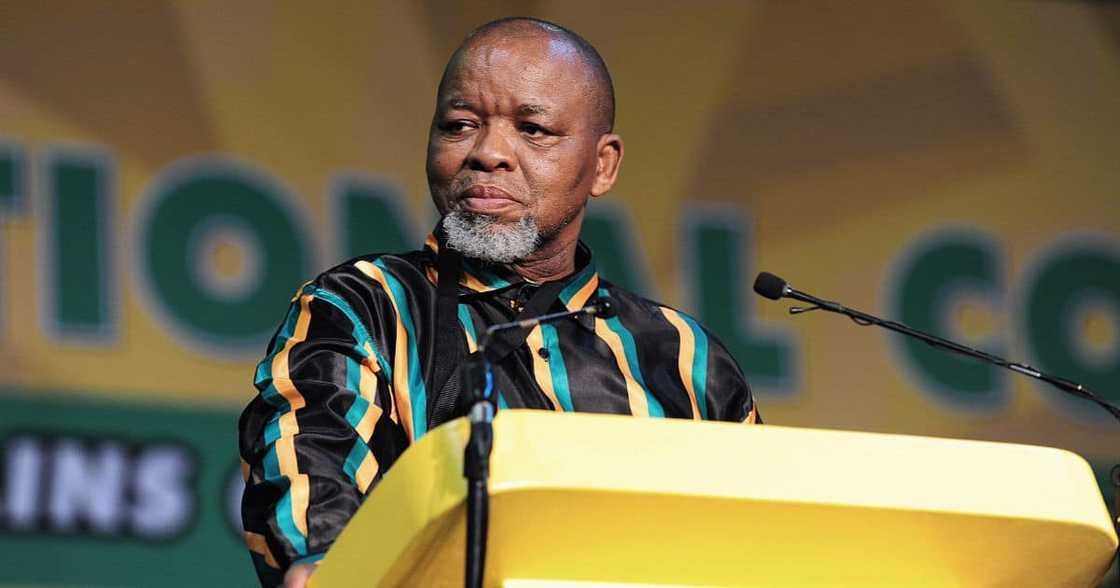 Gwede Mantashe Gwede Mantashe