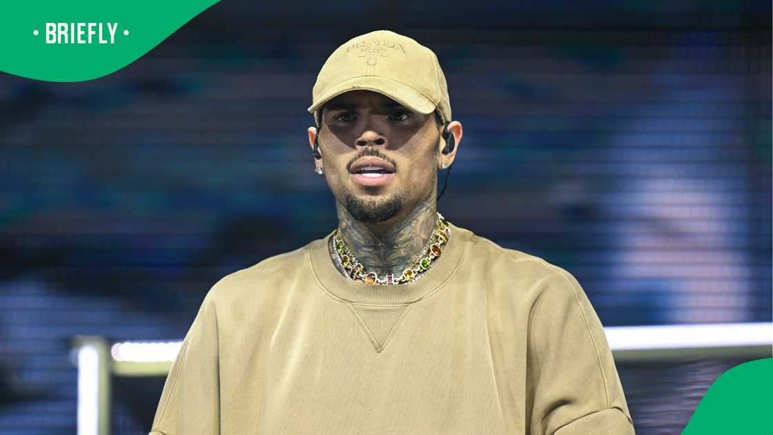 SA reacted to a netizen selling Breezy's alleged chewing gum