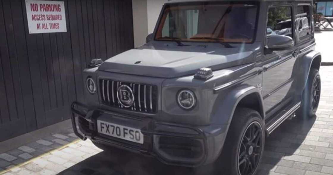 A Pimped Out Suzuki Jimny Brabus Gives Hope To Everyone Who Dreams of Owning A Mercedes-AMG G63 A Pimped Out Suzuki Jimny Brabus Gives Hope To Everyone Who Dreams of Owning A Mercedes-AMG G63