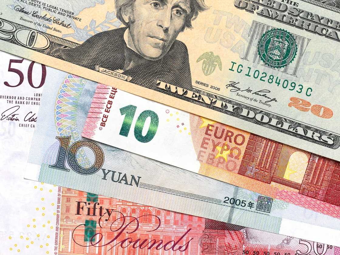 Banking in Mzansi Banking in Mzansi