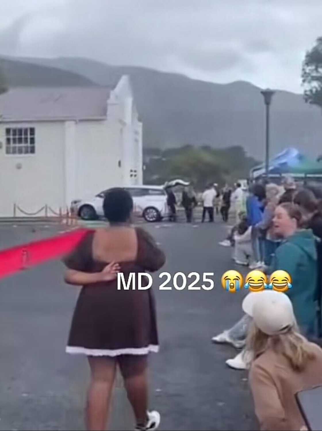 A Grade 12 pupil made a dramatic entrance by arriving in a casket at the matric ball, as seen in a TikTok video.