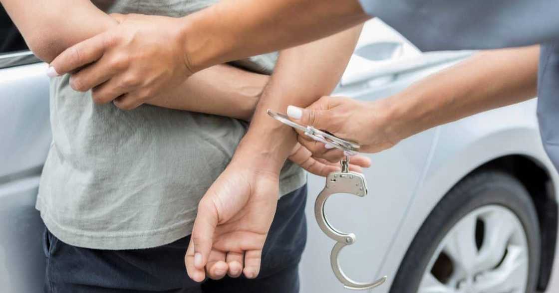 arrest arrest