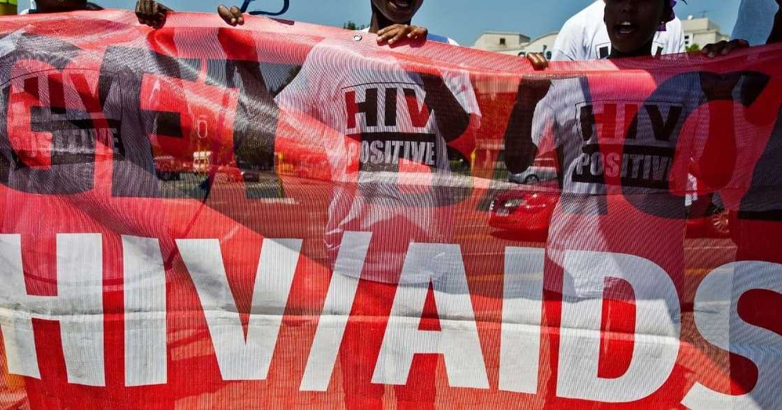 20 years, 2001, South Africa, HIV and AIDS, HIV positive, pregnancy, mother to child transmission, babies 20 years, 2001, South Africa, HIV and AIDS, HIV positive, pregnancy, mother to child transmission, babies