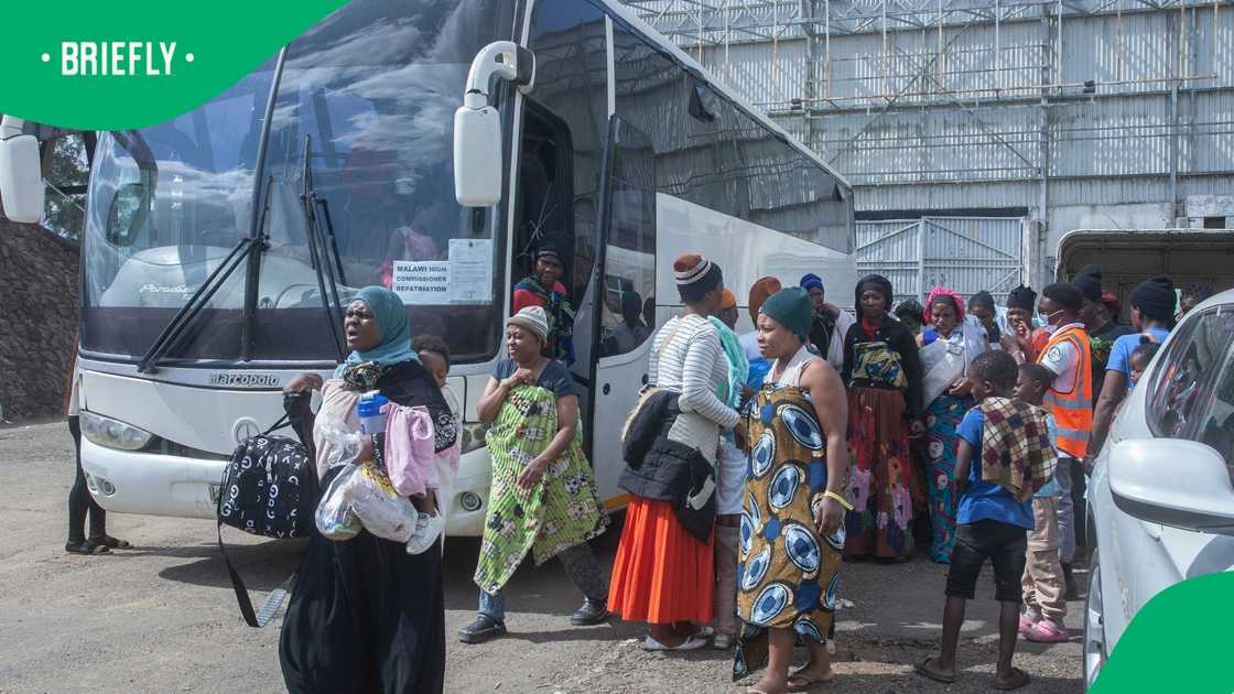 Justice and Constitutional Development minister Mmamoloko Kubayi responded to allegations that buses departing for Malawi from KwaZulu-Natal dropped passengers off in Johannesburg