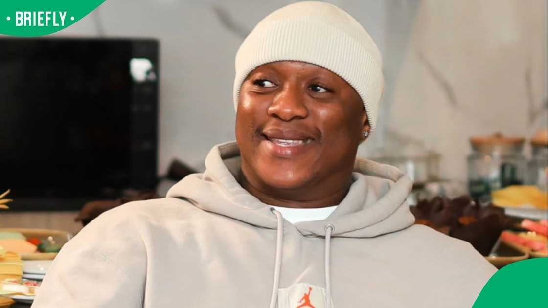 Jub Jub lost significant belly fat following his liposuction Jub Jub lost significant belly fat following his liposuction