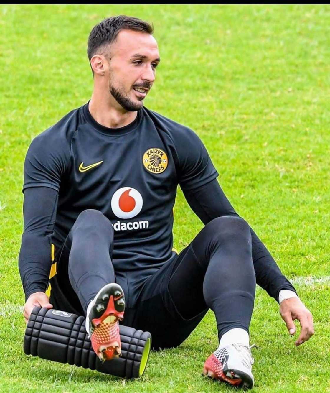 Samir Nurkovic bio: age, nationality, wife, stats, goals, salary, car, net wrth Samir Nurkovic bio: age, nationality, wife, stats, goals, salary, car, net wrth