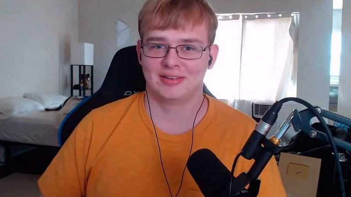 CallmeCarson net worth CallmeCarson net worth