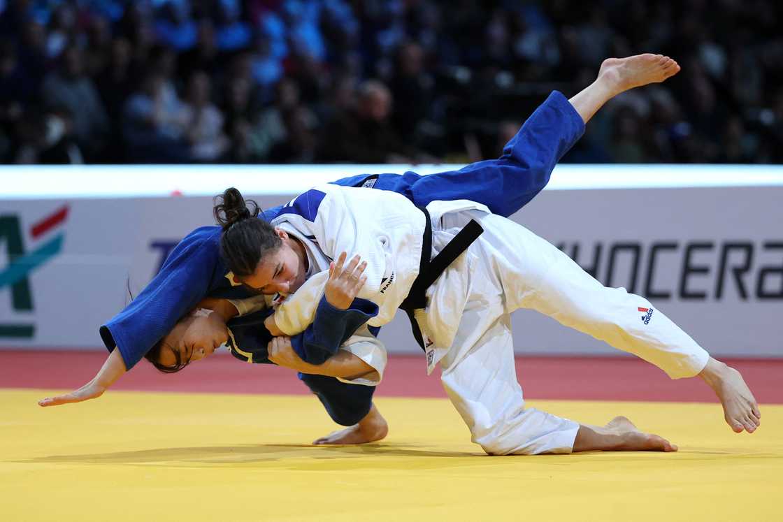 Faiza Mokdar and Megumi Fuchida in Paris