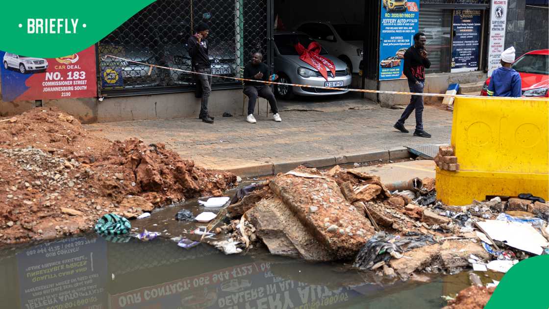 SA woman is shocked at a clean Joburg CBD SA woman is shocked at a clean Joburg CBD