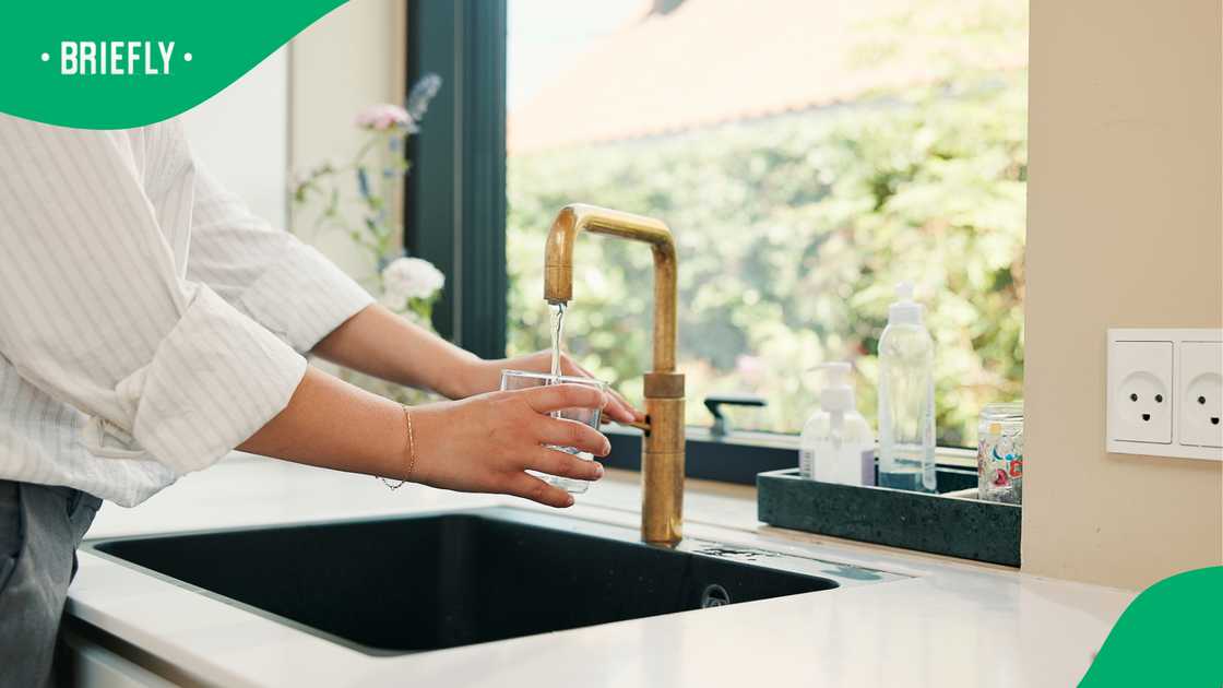 Bezuidenhout Valley residents told not to drink tap water as Johannesburg Water awaits results Bezuidenhout Valley residents told not to drink tap water as Johannesburg Water awaits results
