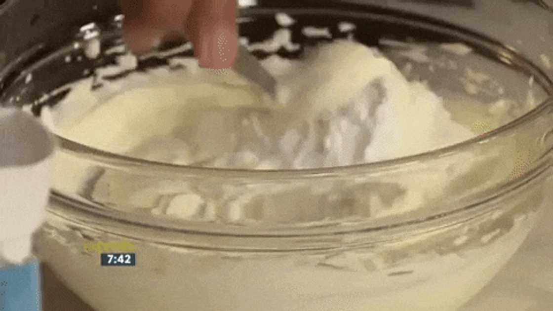 Peppermint crisp tart with condensed milk recipe Peppermint crisp tart with condensed milk recipe