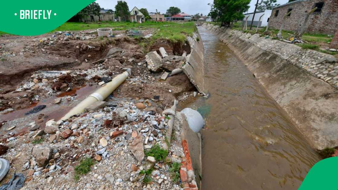 Floods in Durban swept people away