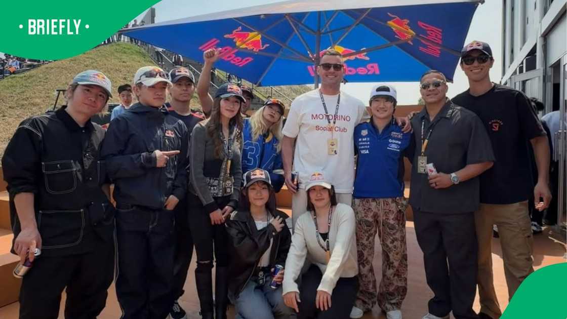 Image of Jesse Kriel and other people in Japan for F1 weekend Image of Jesse Kriel and other people in Japan for F1 weekend