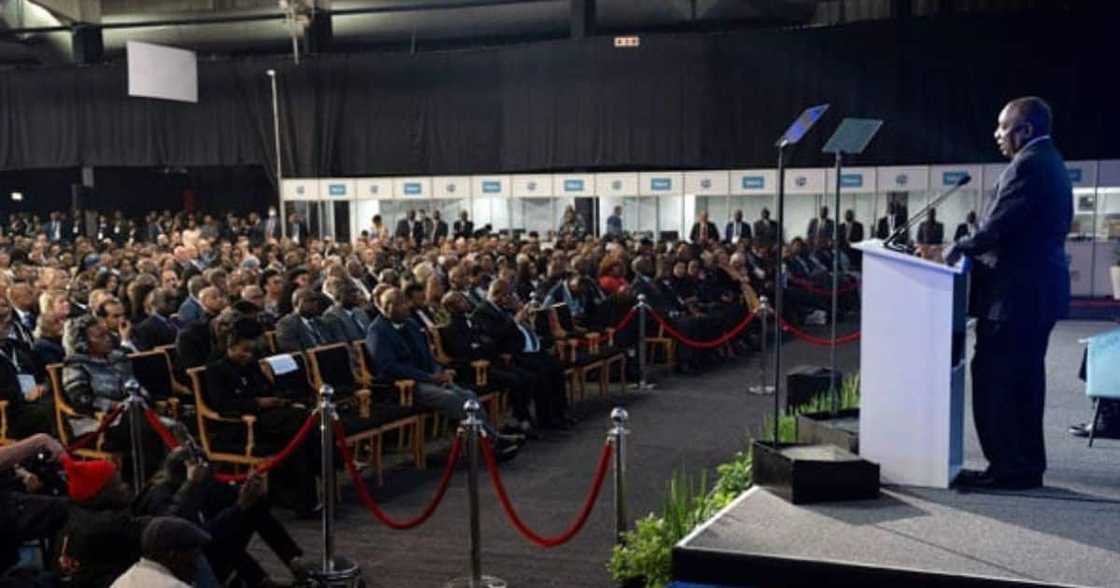 President addresses a packed audience at the IEC Result Centre