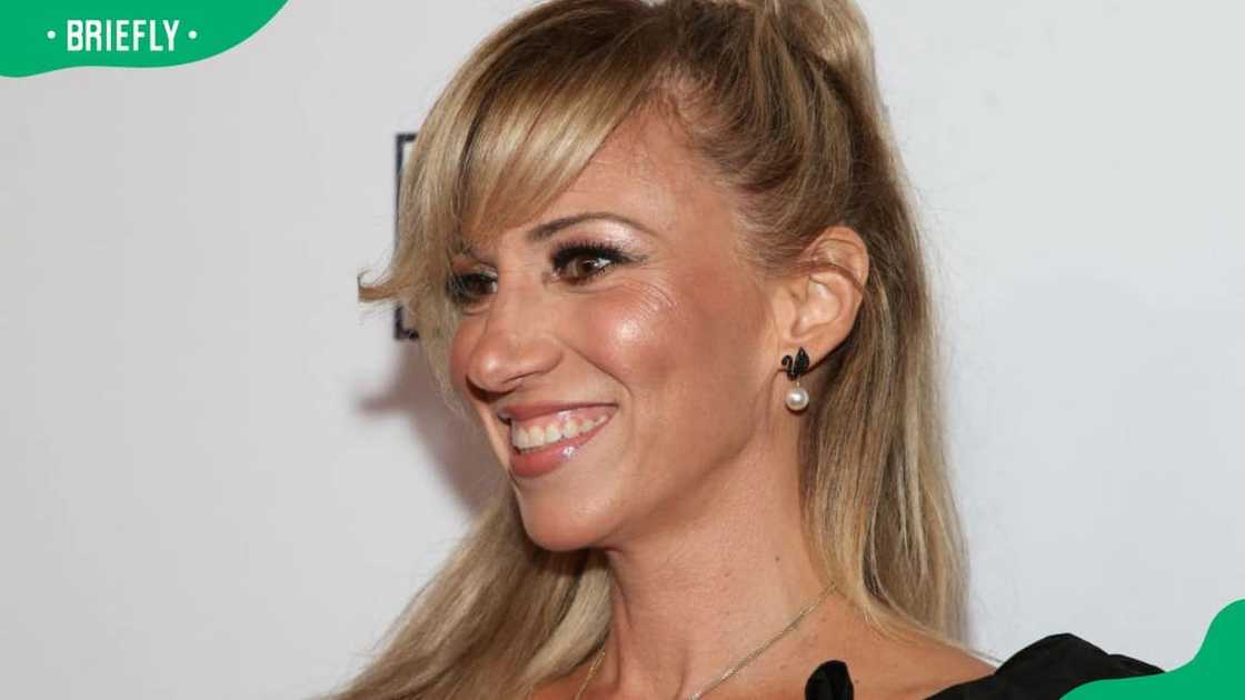 Debbie Gibson’s height Debbie Gibson’s height