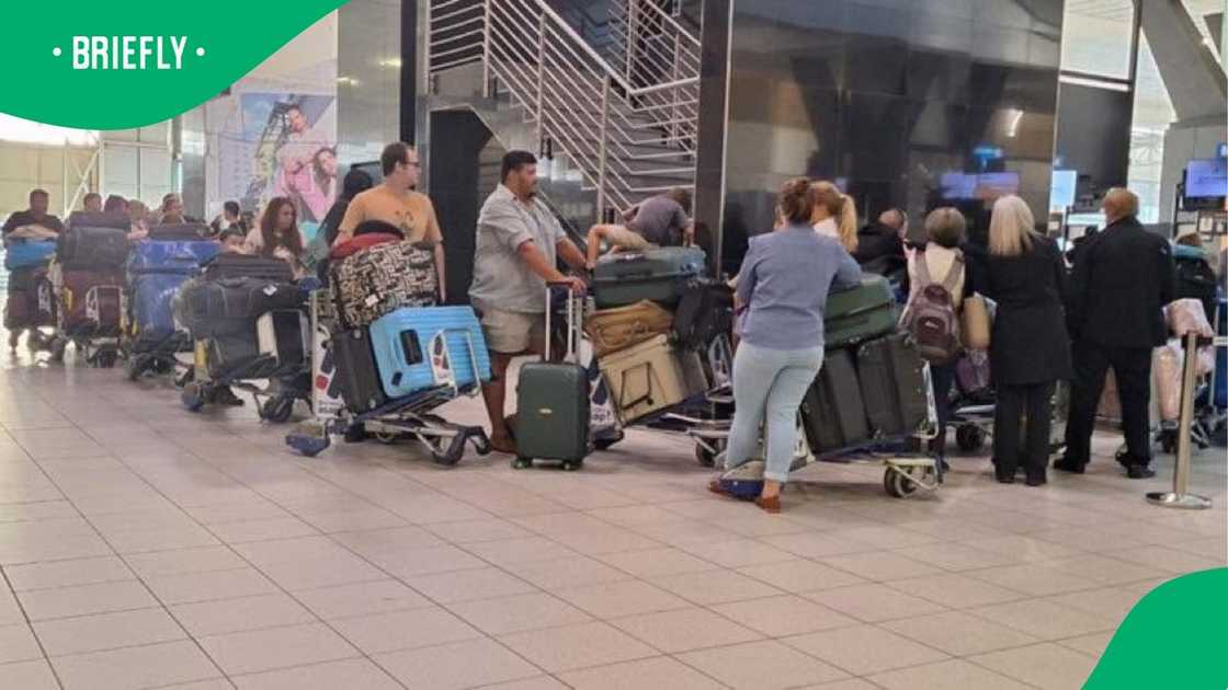 The visual showed white Afrikaners at the airport The visual showed white Afrikaners at the airport