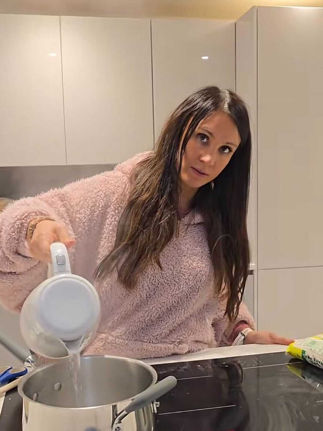 A UK woman made pap for her husband as a surprise, and he sampled it on TikTok.