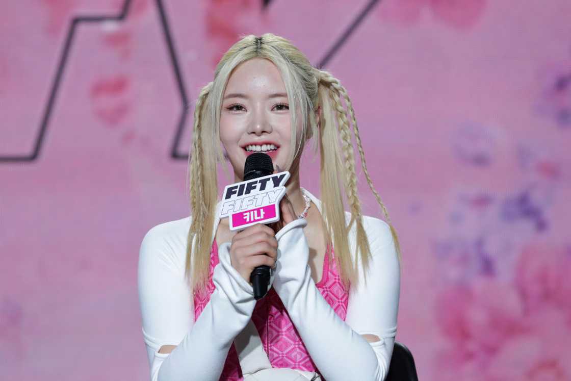 Keena at Ilchi Art Hall in Seoul, South Korea. Keena at Ilchi Art Hall in Seoul, South Korea.