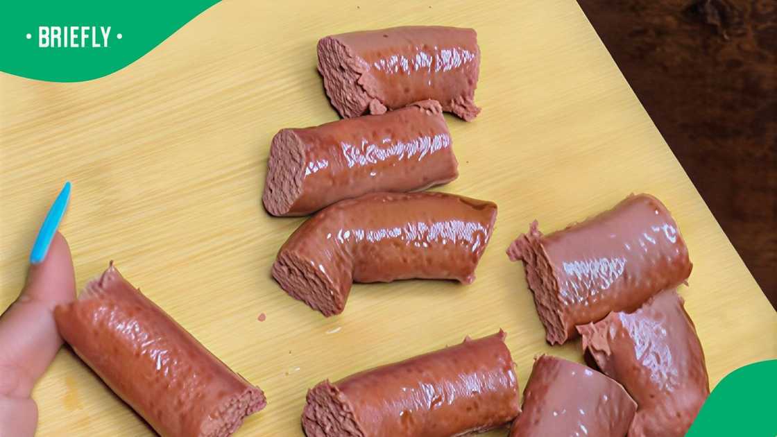 A woman sparks Wors debate