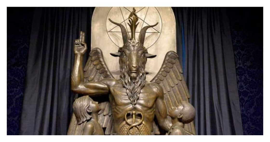 Satanists vow to cast spell on whoever burned down their house Satanists vow to cast spell on whoever burned down their house