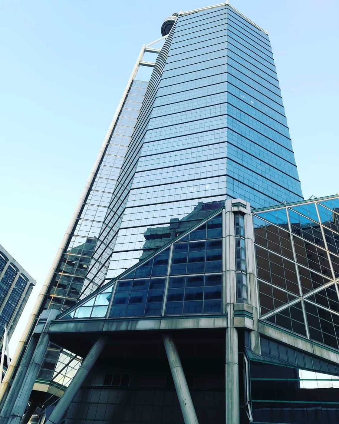 What is the tallest building in South Africa What is the tallest building in South Africa
