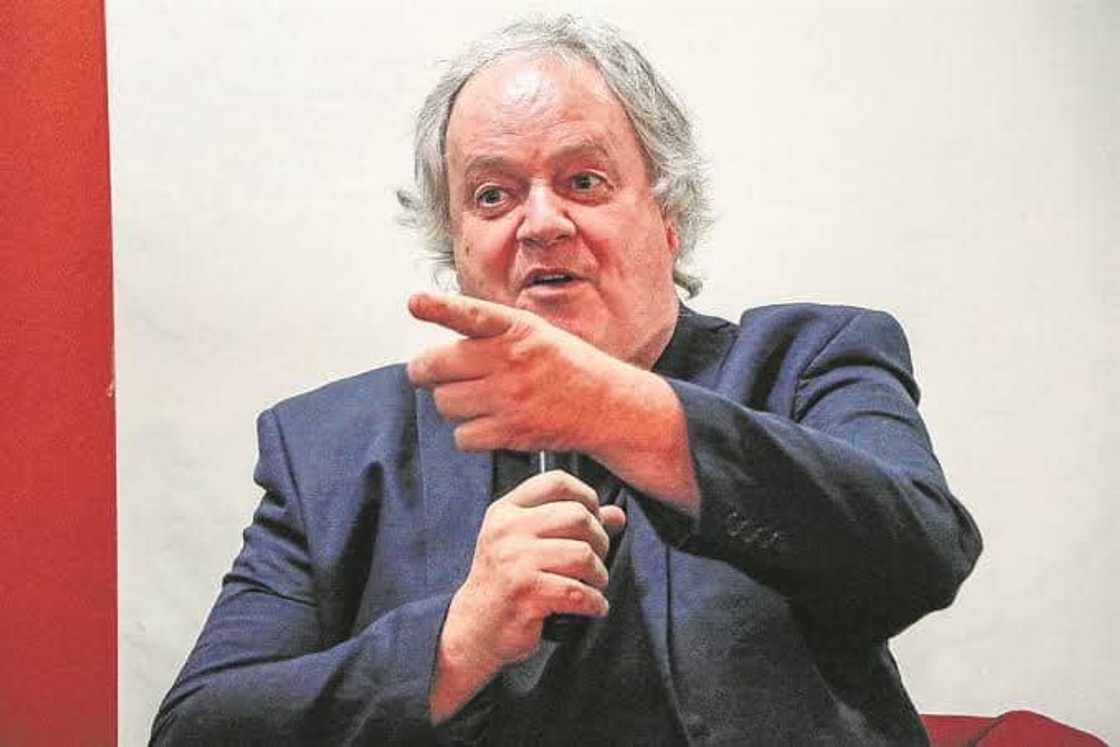 Jacques Pauw Jacques Pauw