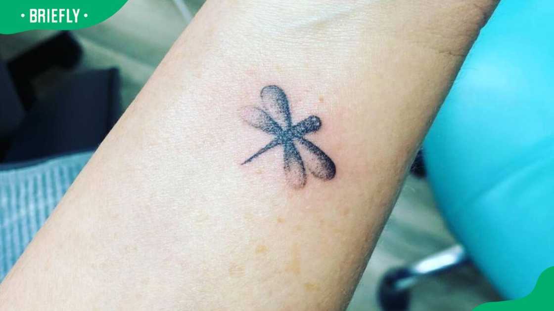 small dragonfly wrist tattoo small dragonfly wrist tattoo