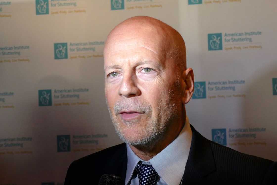 Bruce Willis is not able to read or talk. Bruce Willis is not able to read or talk.