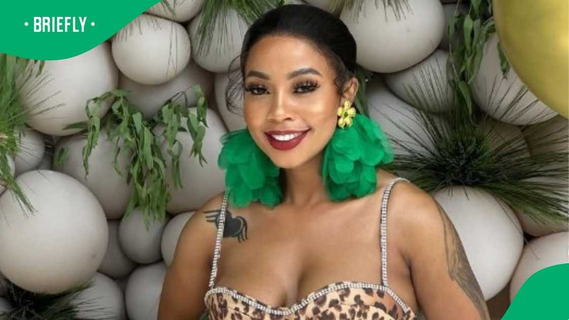 Kelly Khumalo drops pic dressed as sangoma