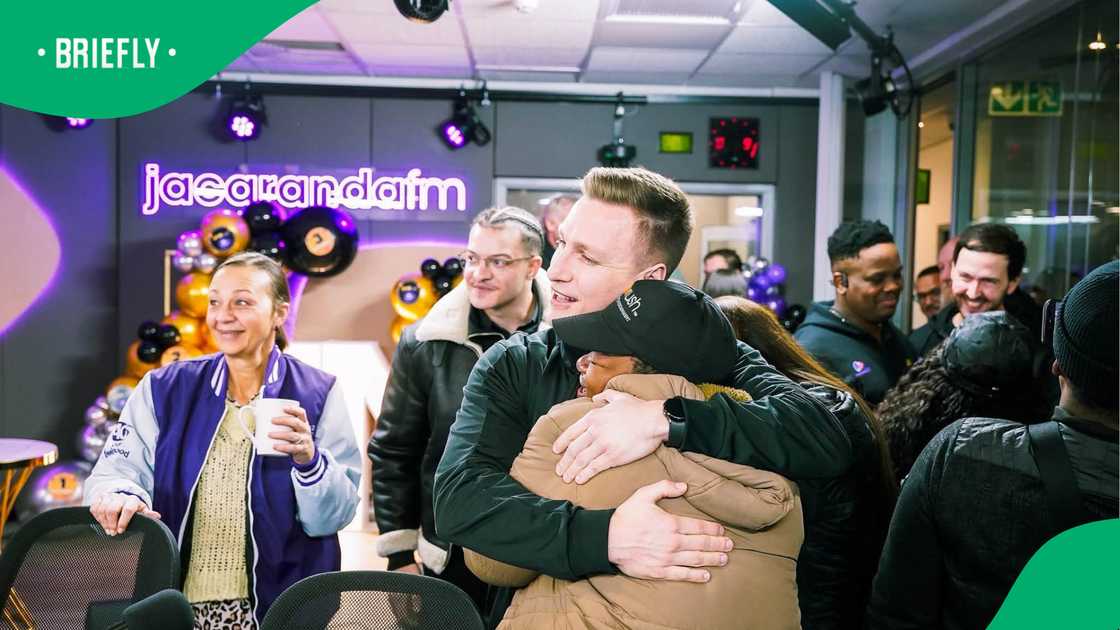 Johannesburg woman wins R1 million on Jacaranda FM and gives R100K to fellow finalist