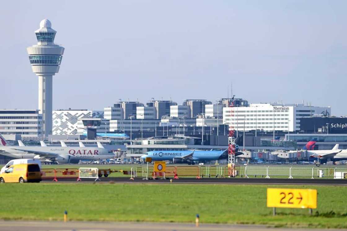 What are the top 10 biggest airport in the world? What are the top 10 biggest airport in the world?