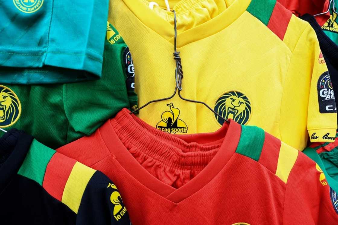 Sports shop owners are in despair after the Cameroon football federation swapped kit supplier Sports shop owners are in despair after the Cameroon football federation swapped kit supplier