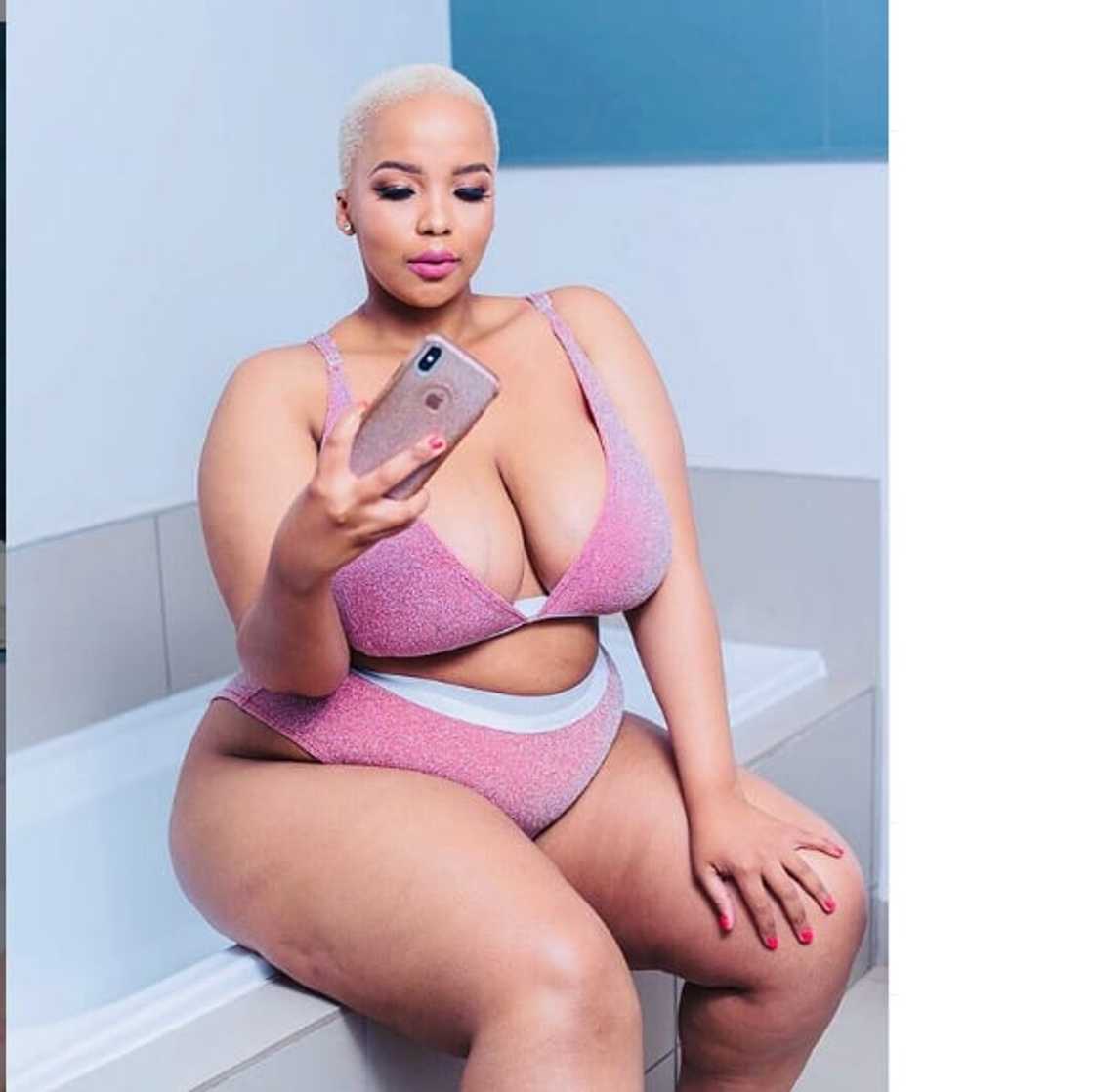 full figured models full figured models