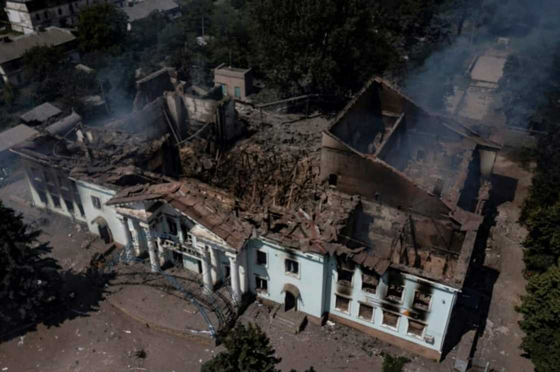 The destroyed Stalin-era Diamant Palace of Culture The destroyed Stalin-era Diamant Palace of Culture