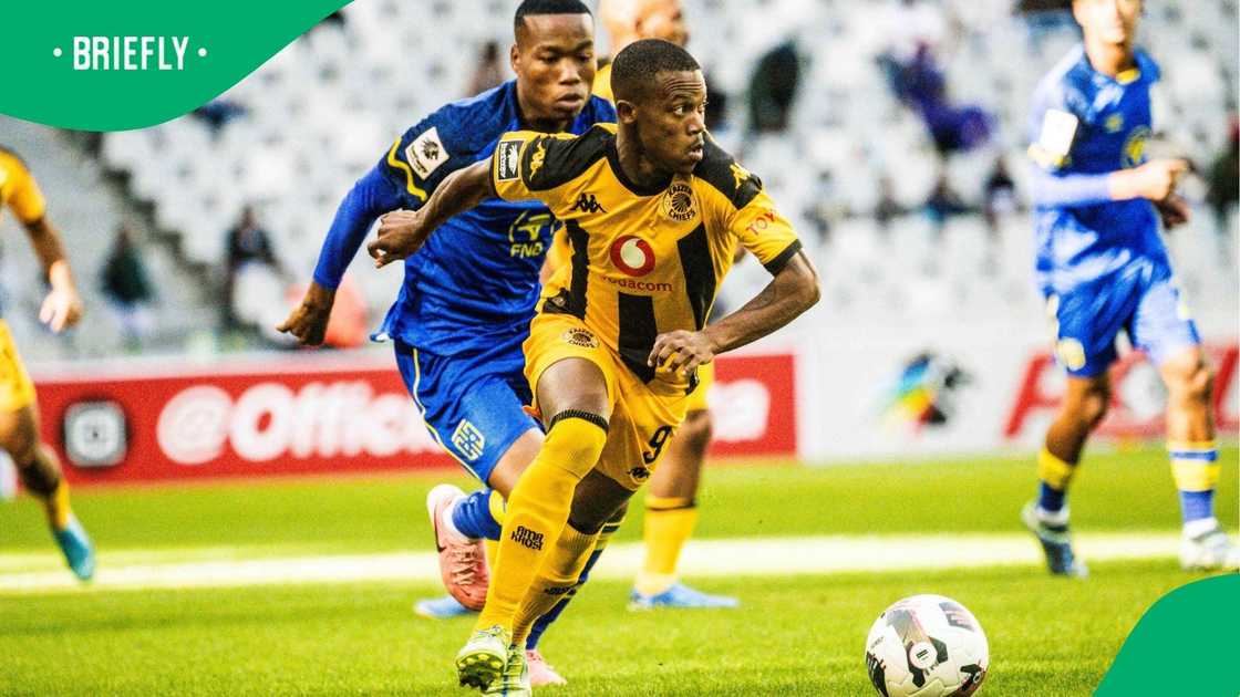 South African striker Ashley Du Preez with the ball during Kaizer Chiefs clash with Cape Town City in the PSL.