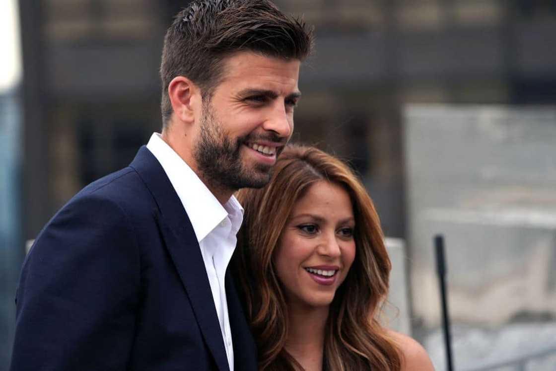 Is Shakira married? Is Shakira married?