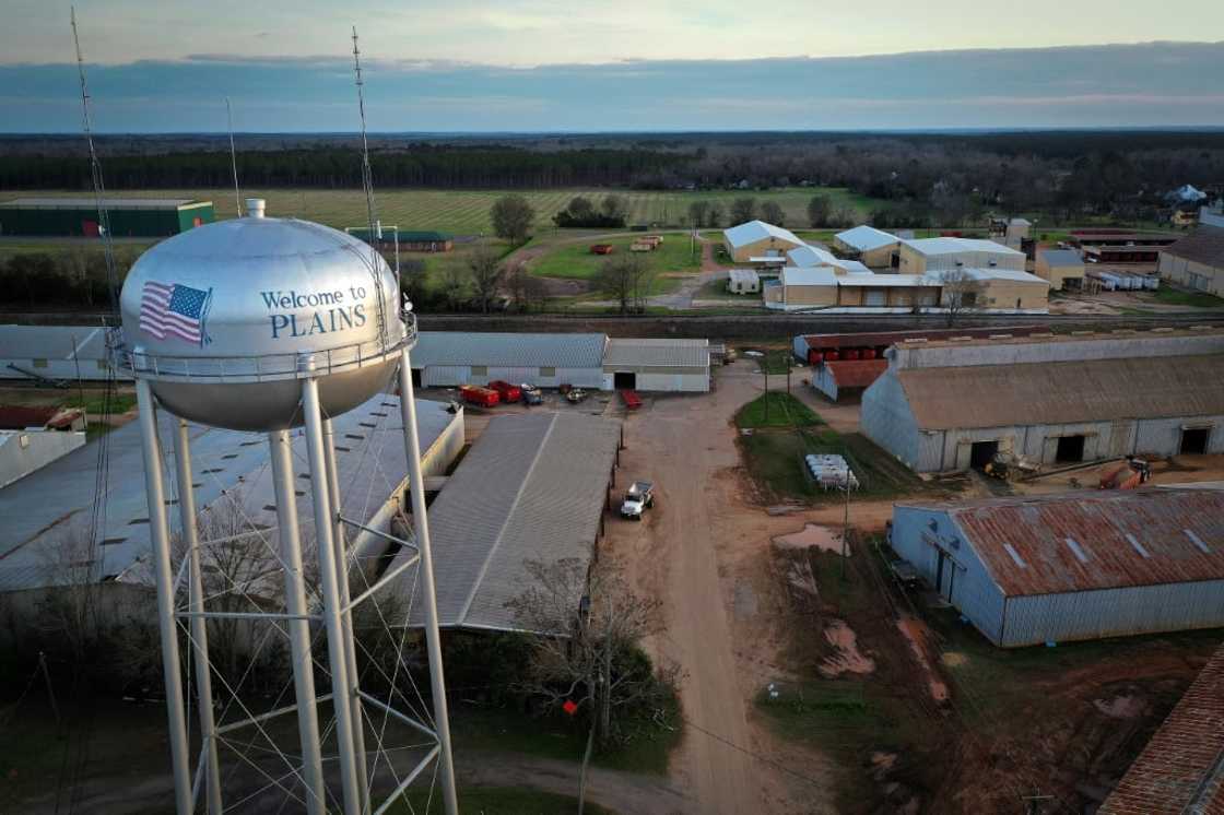 Former president Jimmy Carter's solar farm produces enough power to supply 40 to 50 percent of his hometown of Plains, Georgia