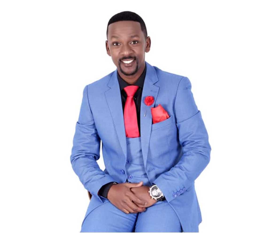 Ayanda Shange bio Ayanda Shange bio