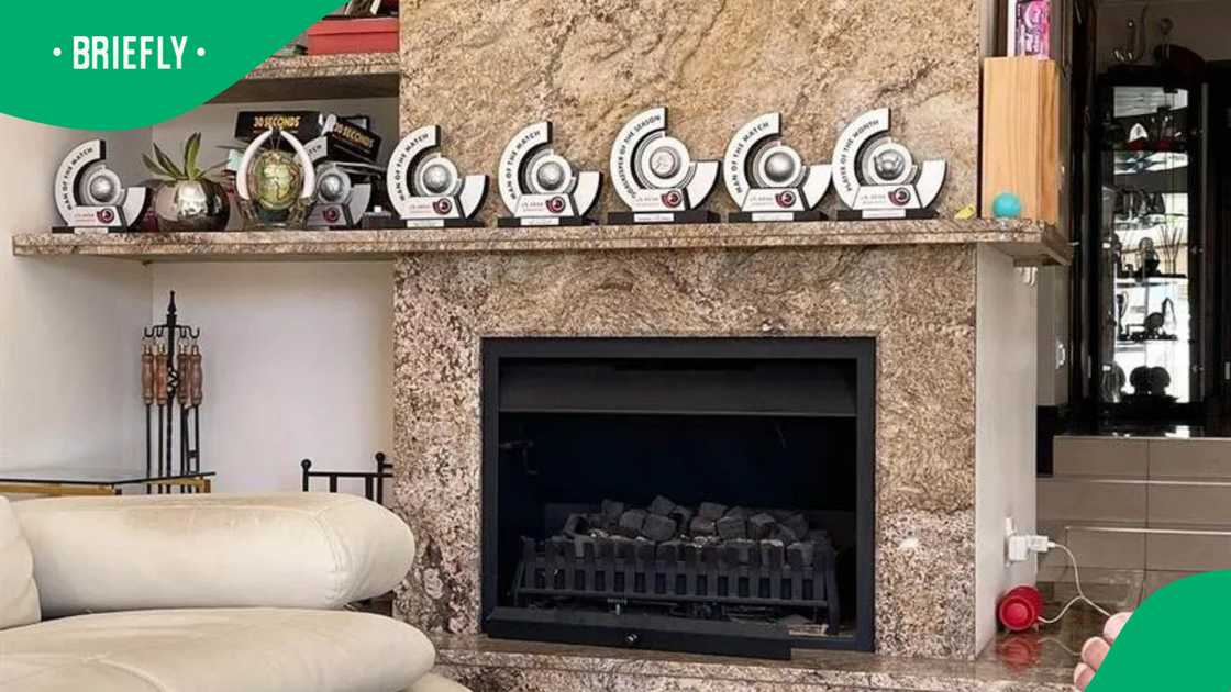 Mzansi’s beloved goalkeeper lives like royalty in his opulent home Mzansi’s beloved goalkeeper lives like royalty in his opulent home