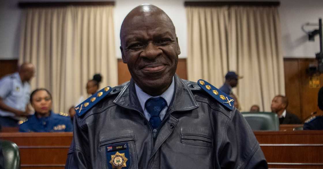 National Police Commissioner Khehla Sitole, handicap SAPS, budget cuts, R15 billion National Police Commissioner Khehla Sitole, handicap SAPS, budget cuts, R15 billion
