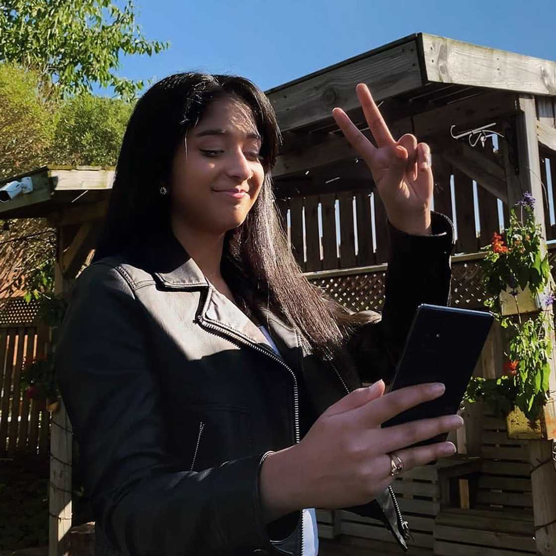 Maitreyi Ramakrishnan Maitreyi Ramakrishnan