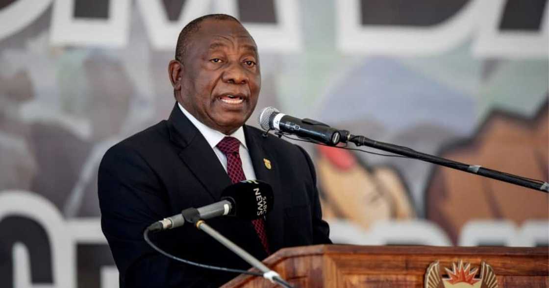 Companies Shouldn't Hire Illegal Migrants but SA Citizens Should Not Be "unSouth African", Says Ramaphosa Companies Shouldn't Hire Illegal Migrants but SA Citizens Should Not Be "unSouth African", Says Ramaphosa
