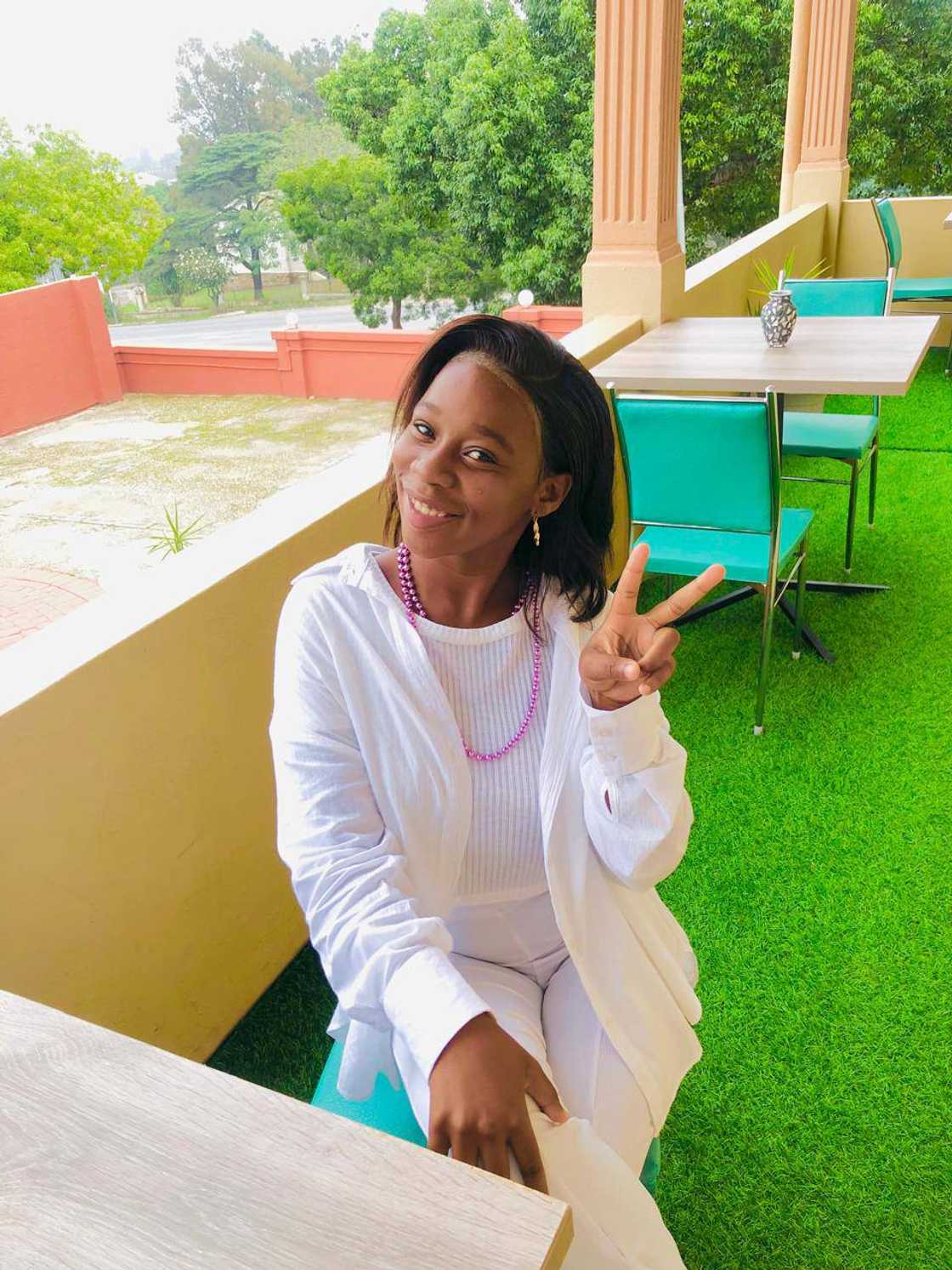 Social media users loved a relationship between a former high school learner and her teacher Social media users loved a relationship between a former high school learner and her teacher