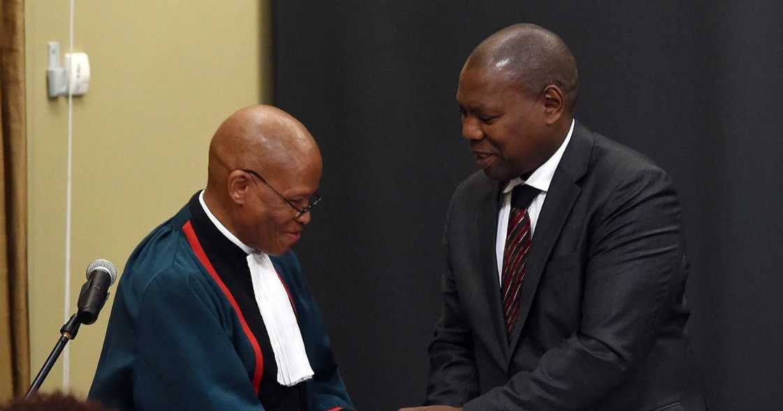 Mainstream Mainstream