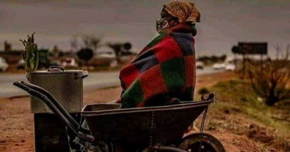 Mzansi, Moved, Photo, Mom, Hustling, Weather