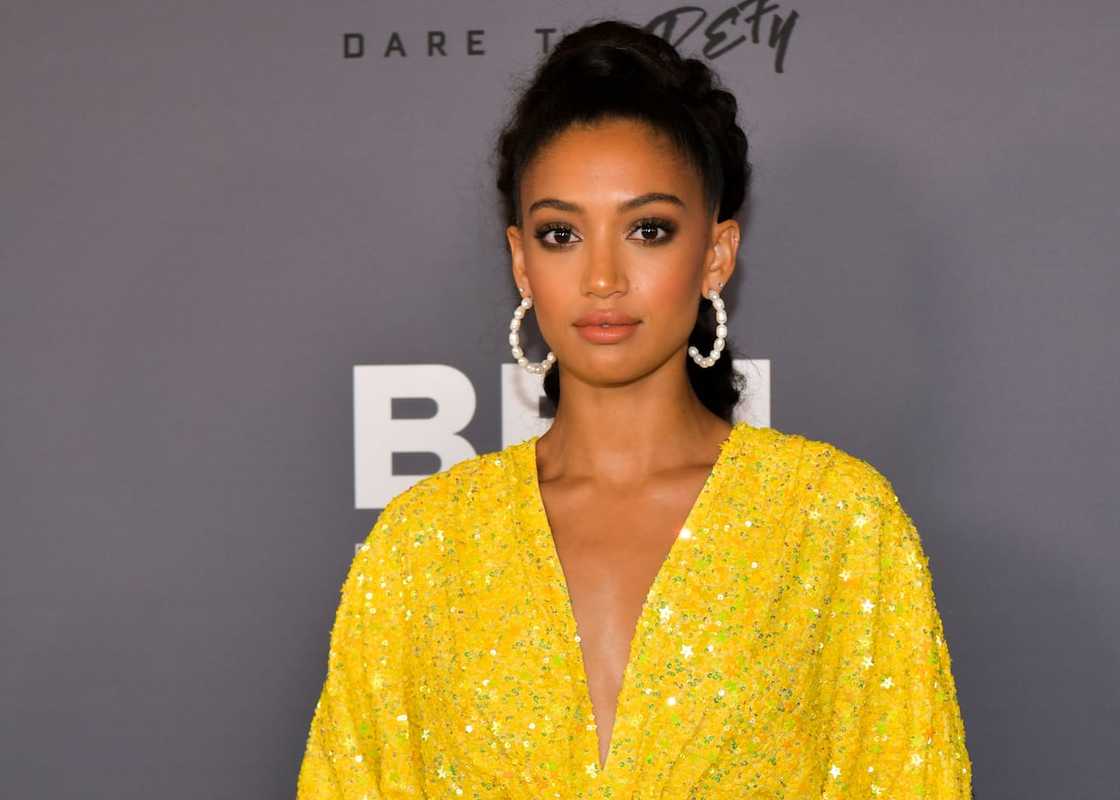 Samantha Logan's net worth Samantha Logan's net worth