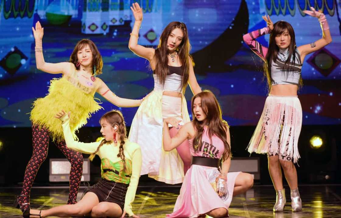 Red Velvet performing on stage Red Velvet performing on stage