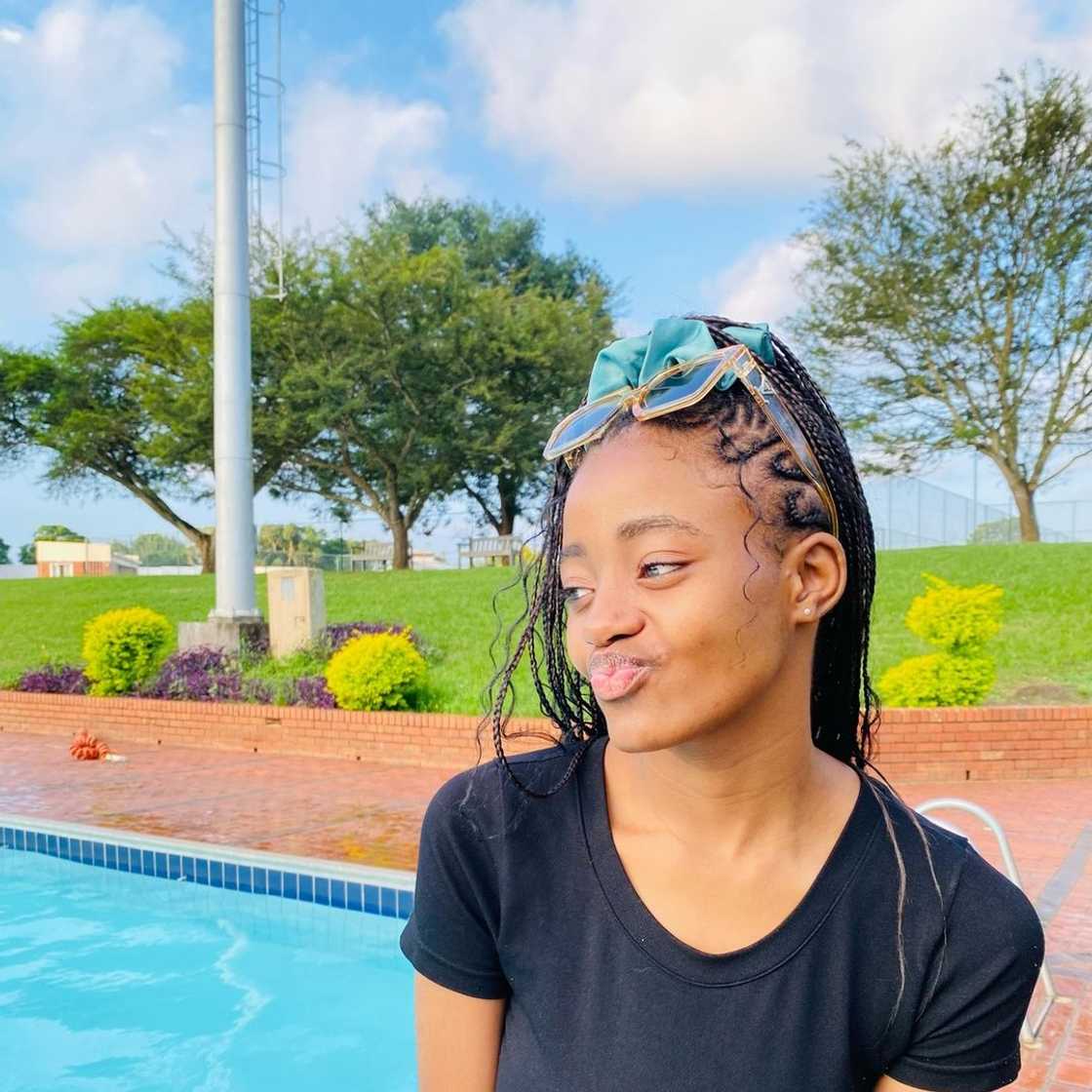 Social media users loved the energy of students who were playing with their mattresses Social media users loved the energy of students who were playing with their mattresses